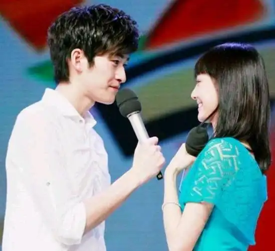 张翰郑爽公布恋情终于复合了