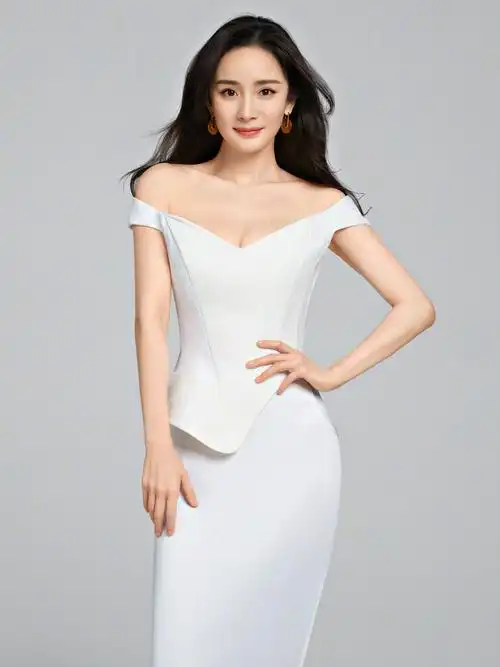 杨幂全新大片演绎julienfournie2022春夏高定