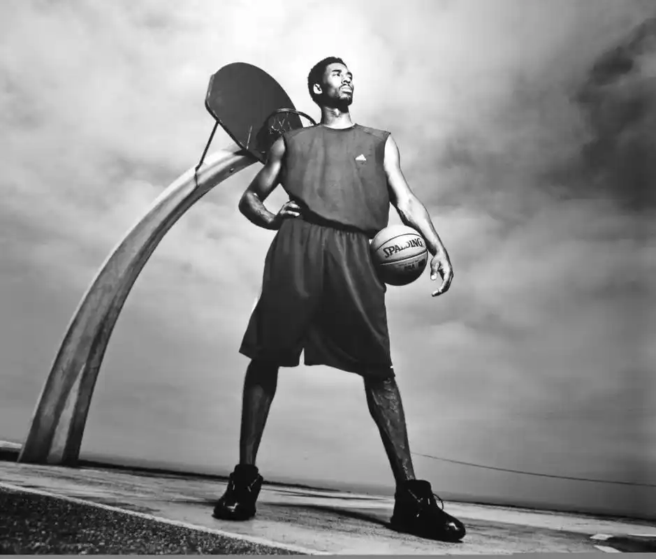 年轻时的科比为adidas拍摄写真.