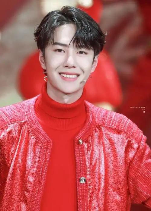 如何评价刘德华关晓彤王一博在2021央视春晚上表演的牛起来