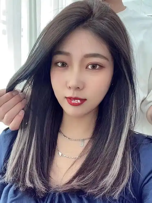 女孩子一定要尝试的欧美风挑染洋气又显白