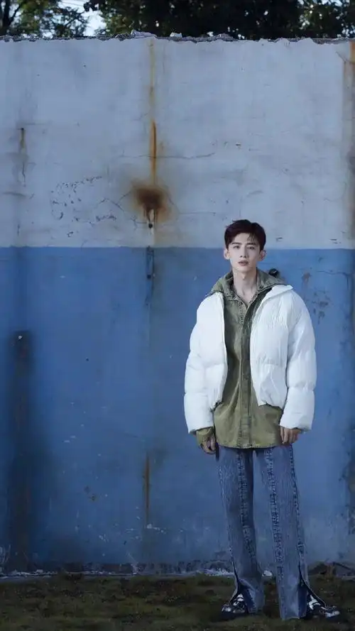 今日白敬亭壁纸分享