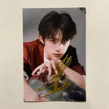 易烊千玺亲笔签名照周边 tfboys四字弟弟千玺同款亲签 6寸明信片 03