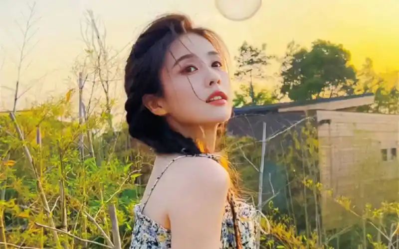 娱乐点评:赵丽颖,白鹿,张子枫,白宇帆,毛晓彤,袁姗姗_胡先煦_女朋友