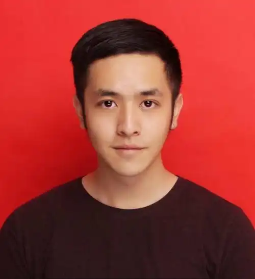 证件照都这么帅的小哥哥,你们不想来现场撩他们吗?