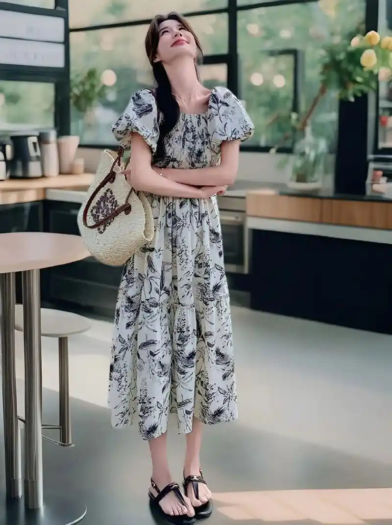 2024之夏,新款降临!这款高端精致的女士连衣裙