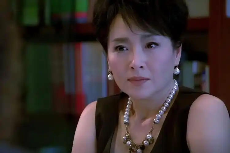 狂飙里的大嫂远不及她恬妞告诉你什么才叫人美心狠