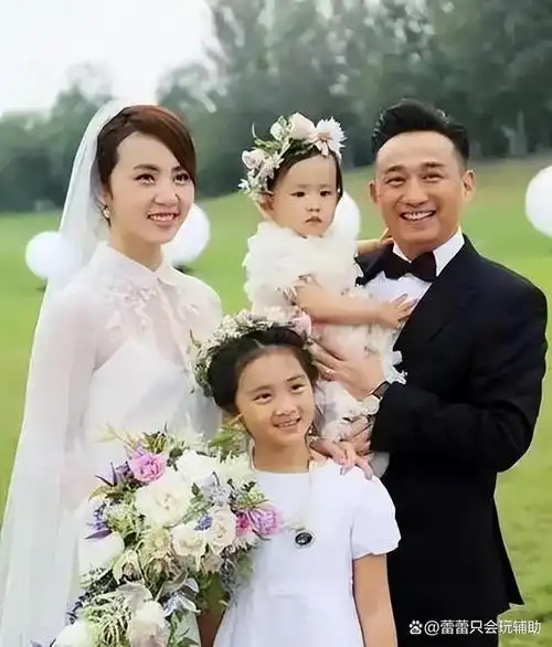 52岁无戏可拍,自曝综艺演戏全停摆,黄磊的结局印证了张译多清醒