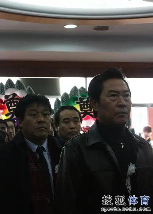 图文马克坚遗体告别仪式戚务生和迟尚斌