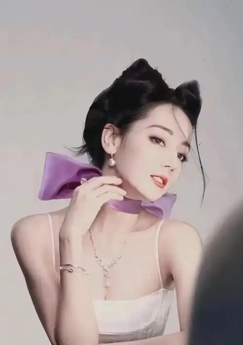 鞠婧祎|虞书欣|迪丽热巴_网易订阅