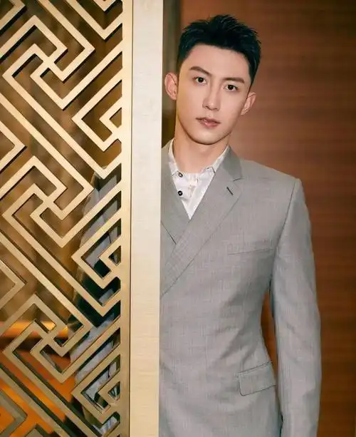 内娱男艺人颜值排名林更新18许凯15成毅第9刘学义第2谁能登顶