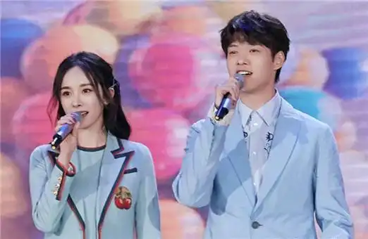 杨幂与魏大勋是不是在谈恋爱已不重要重要的是小糯米有个好爹