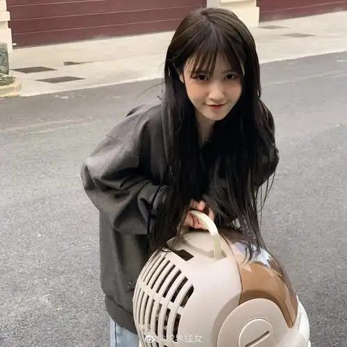 厦门大学校花(厦门大学校花佘颖欣多重)-骁龙网
