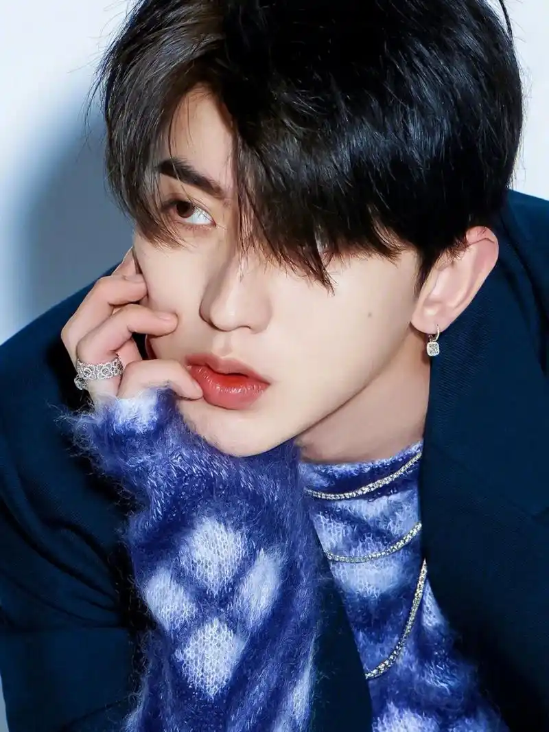 不知道这些,你怎么敢说是坤哥铁粉  蔡徐坤,1998年8月2日出生于湖南