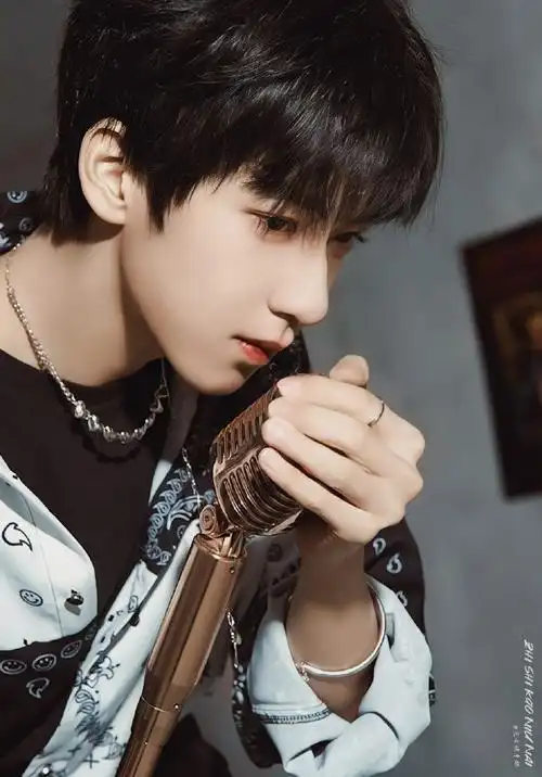 贺峻霖##贺峻霖 画报颜值