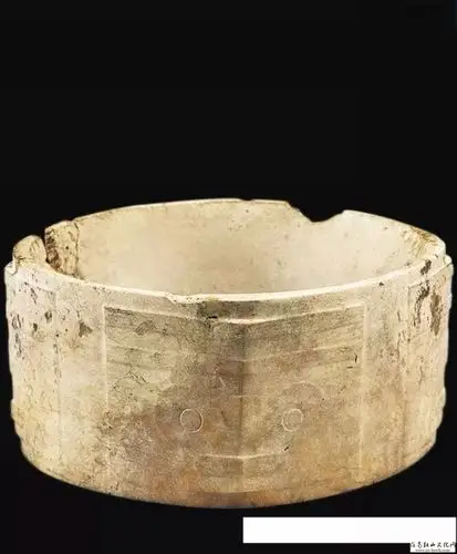 常州本地出土国藏良渚玉器自然态表象