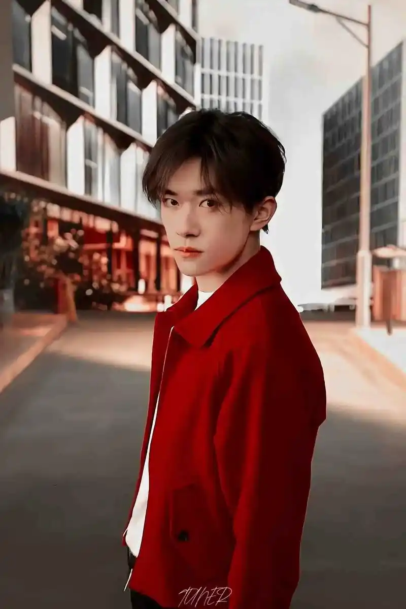 易烊千玺#雀巢咖啡 #雀巢咖啡代言人 #歌手#舞者#演员  - 抖音