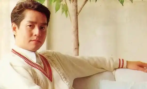 已经74岁的"渣男鼻祖"谭咏麟,总算为自己的"潇洒"付出代价