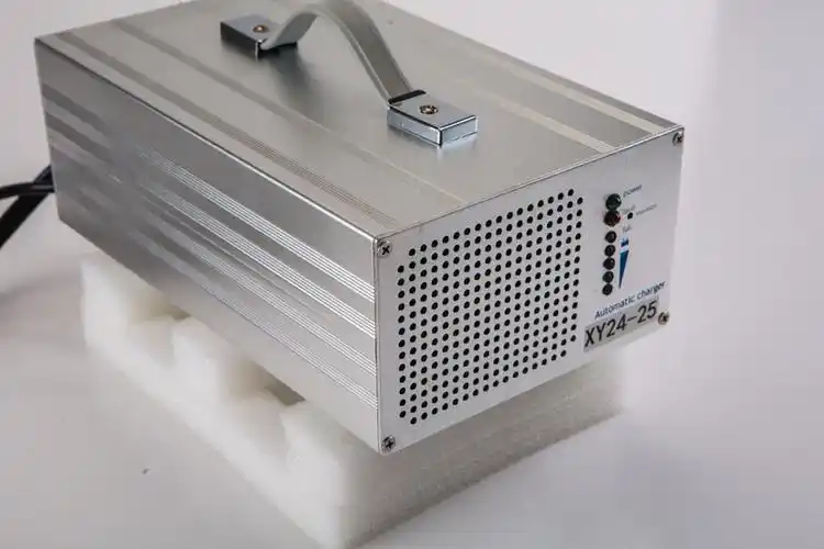 全智能蓄电池通用型自动充电机xy24-25