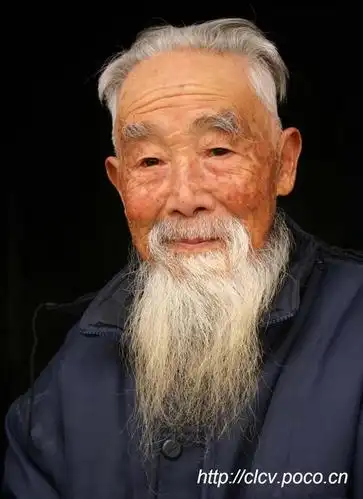 爷爷的长胡须剪纸