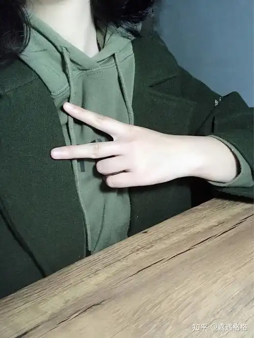 有哪些拍手部照片特别好看的方法