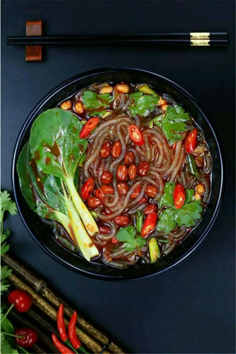 花了3000元学的一道比较正宗的重庆酸辣粉,拿来开店自己吃都可以