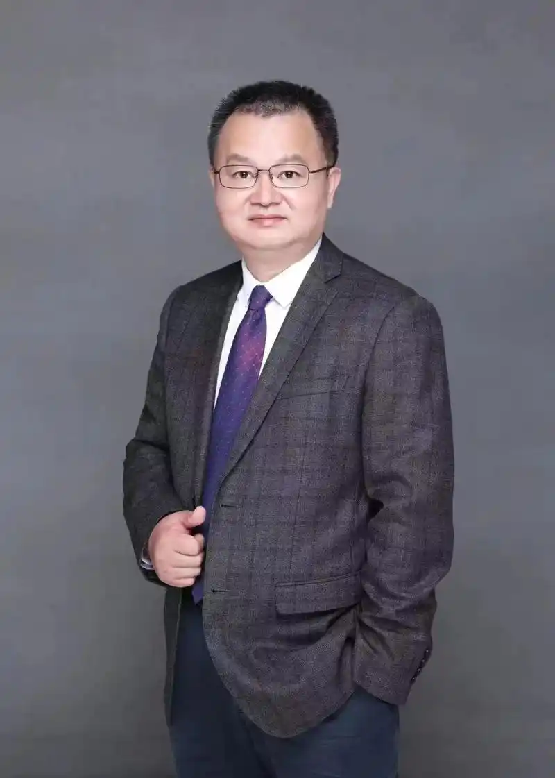 武汉大学校长,党委副书记张平文.图/武汉大学