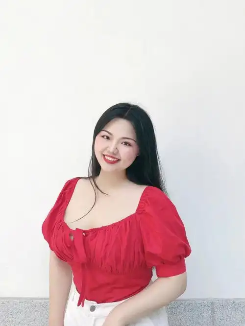 150斤是自信的肥美女孩78