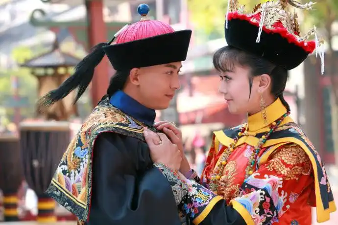 新还珠格格13集】新还珠格格第13/14/15/16/17/18/19/20集剧情介绍,新