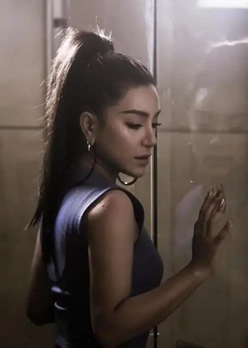 超女冠军江映蓉因整容失败像怪物全身只剩眼珠是自己的