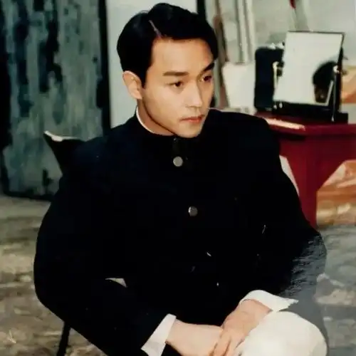 再见啦路人 我们不顺路了头像整理by微信公众号:文案不咋滴搬运请