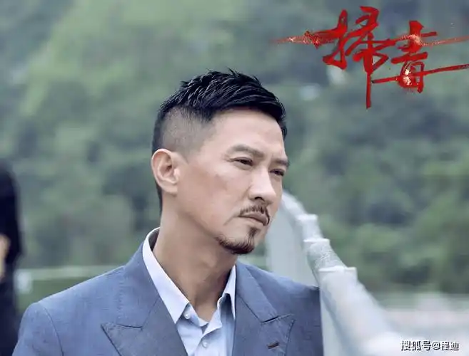 2013年,陈木胜执导的第一部《扫毒》由张家辉,古天乐和刘青云主演