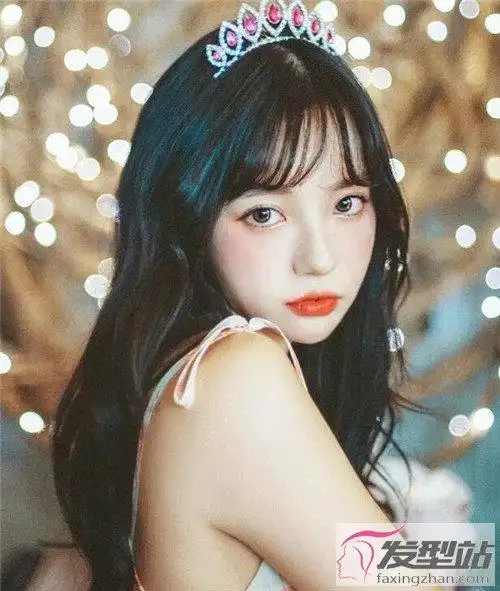 少女感女生刘海 "薄刘海"让你秒变女神_发型站_最新流行发型设计发型