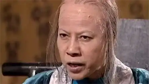 因此裘千尺帮助公孙止完善了家传武学,但是裘千尺性格暴戾,对丈夫非打