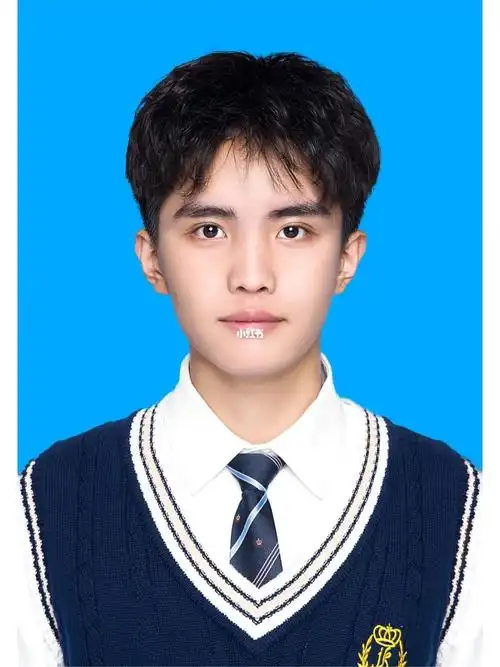 高考证件照男同学也可拥有学院风