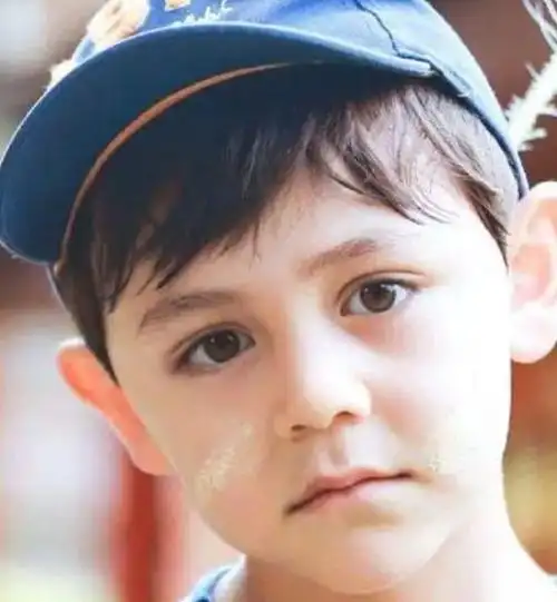 刘烨混血儿子罕见露面!模样帅气有型气质佳