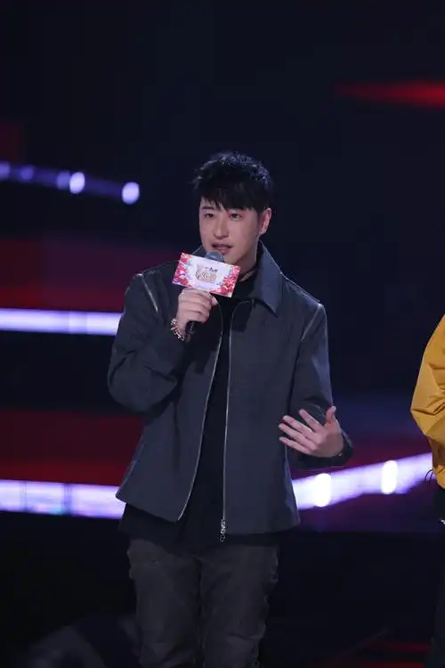 沈阳网友问:康师傅《2023中国好声音》"四新"导师亮相复刻"唱跳"名