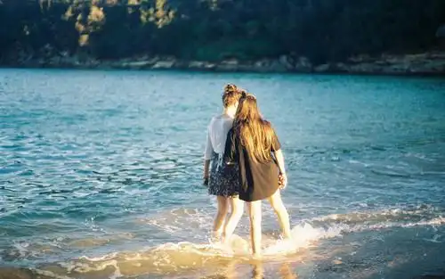 一声闺蜜,一生姐妹