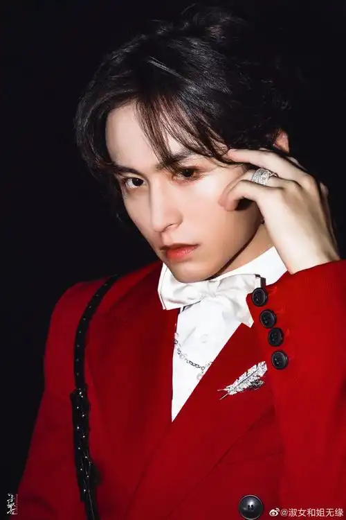 张哲瀚0511生日快乐#[太阳]#张哲瀚7月开个.