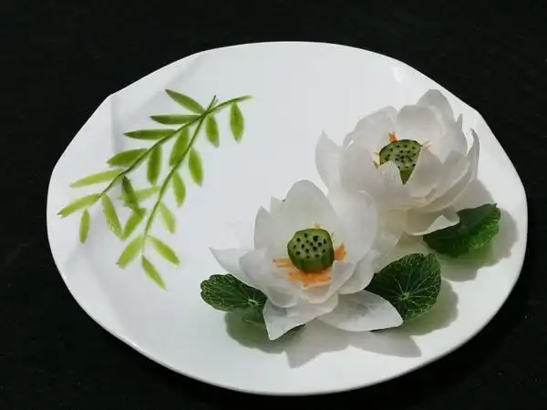 tiger-38做的简单美丽的盘饰(8)——拼装荷花盘饰