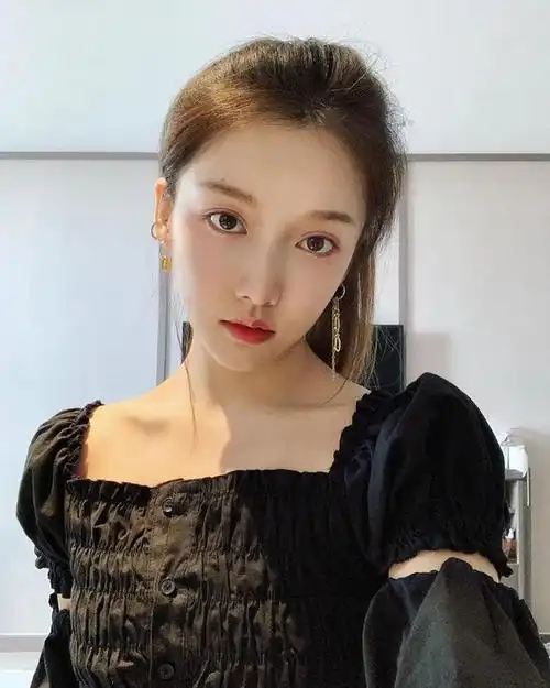 姜贞羽的照片精选