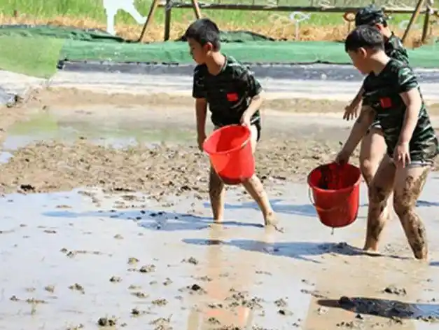 直升机!宇航服!六安7天6夜夏令营等你来挑战!