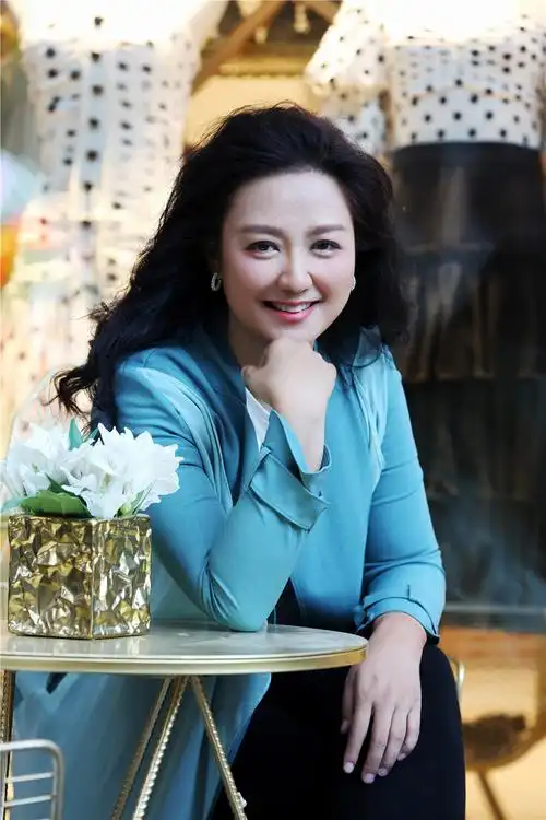 苏丽精益求精用心塑造角色磨砺自我静待演绎之春