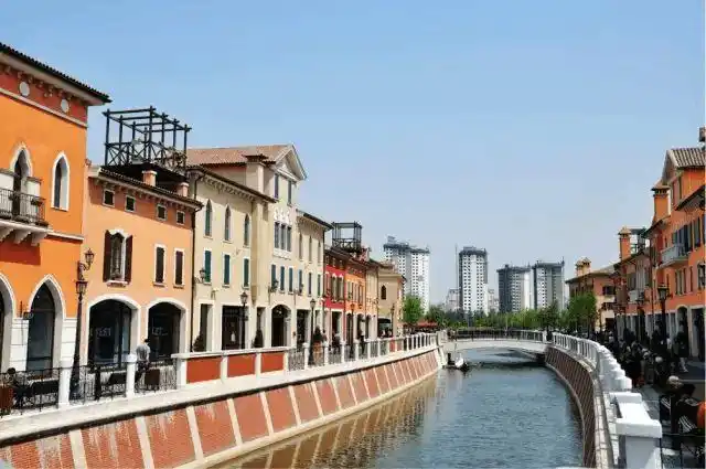 别样演绎着天津城的魅力,其中武清区崔黄口镇,滨海新区中塘镇被国家