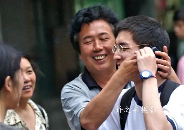 《回顾今天的影像:2003年非典高考生》25