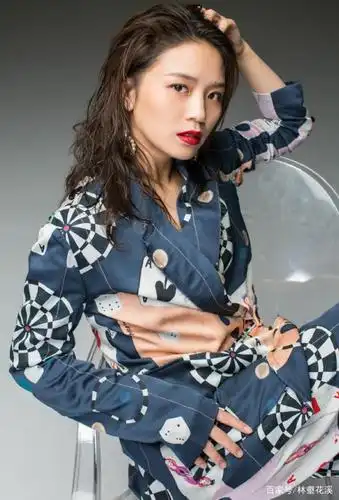 清秀,柔美的女歌手黄英,你知道她的老公,儿子,女儿吗