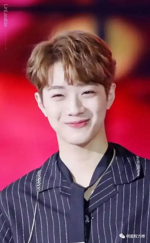 可盐可甜颜值能打赖冠霖小哥哥,你要不要pick一下? - 精读