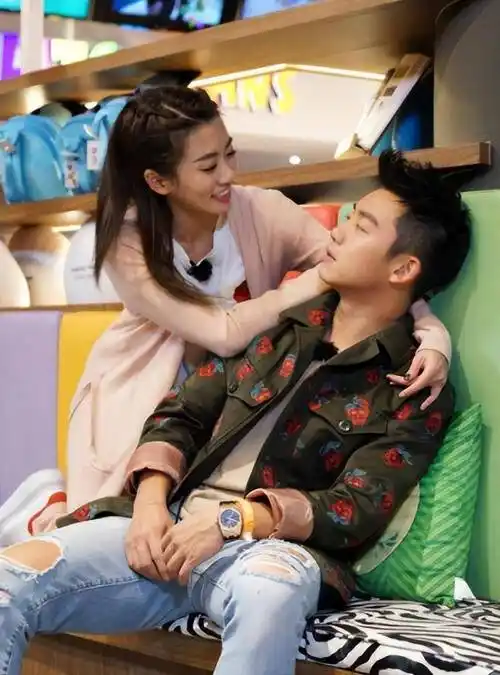 6年了,再看程晓玥和郑恺,分手是正确的决定_俩人_感情_生活