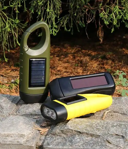 万马堂户外手摇发电手电筒太阳能充电手电多功能led家用照明灯应急