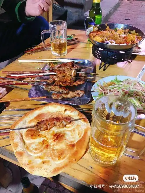 济宁资讯羊肉串扎啤小地摊儿